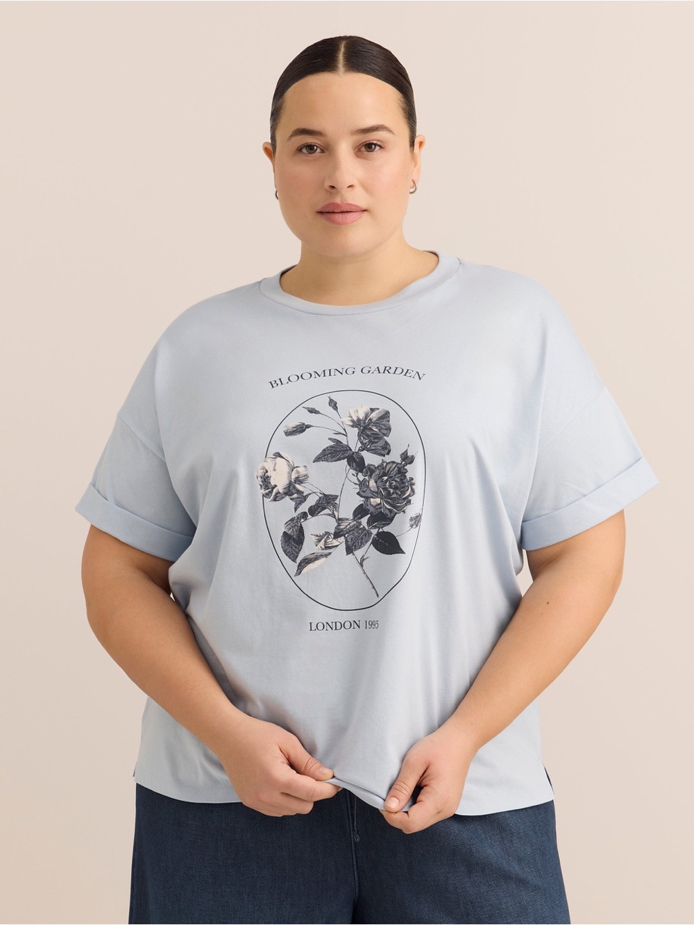 Boxy Short-Sleeve Crew-Neck T-Shirt Kentucky Blue Printed
